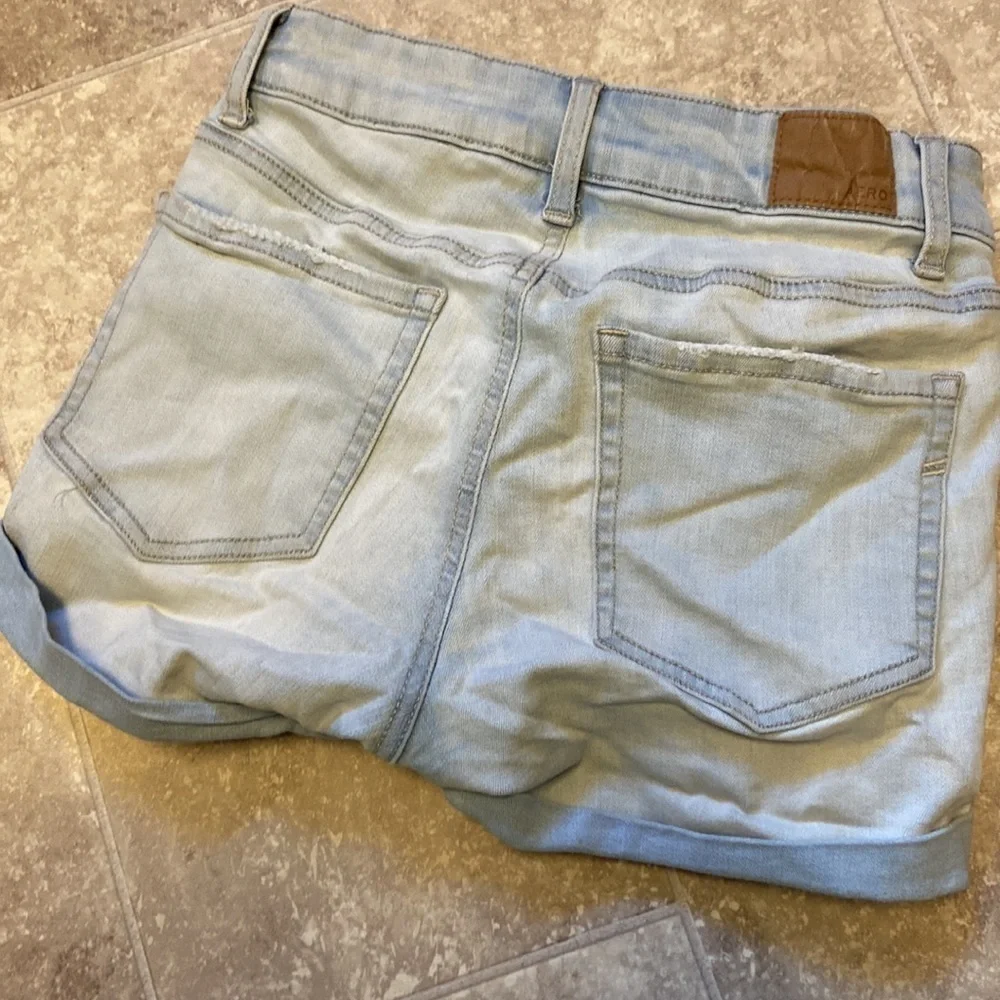 Aeropostale High Rise Midi Shorts Size 2 - Picture 4 of 8